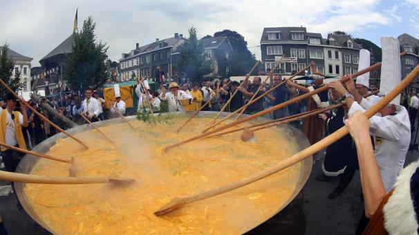 <p>Das Riesenomelette bleibt fester Bestandteil des Veranstaltungskalenders in Malmedy.</p>