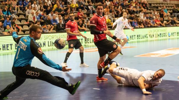 <p>Die belgische Abwehr hatte gegen die durchsetzungsstarken Serben einen sehr schweren Stand.</p>