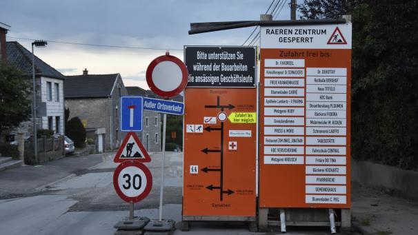 <p>Erst wenn die Arbeiten an der Hauptstraße abgeschlossen sind, will man im Raerener Gemeinderat über mögliche Steuerreduzierungen beratschlagen.</p>