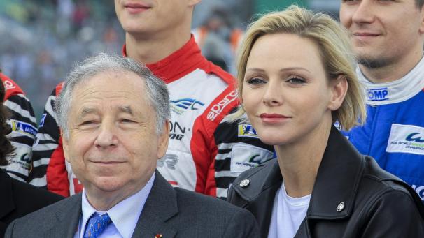 <p>Jean Todt und Fürstin Charlene von Monaco beim 24-Stunden-Rennen von Le Mans</p>