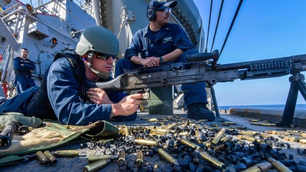 <p>US-Präsident Trump schickt im eskalierenden Konflikt mit dem Iran rund 1.000 weitere Soldaten in den Nahen Osten.</p>