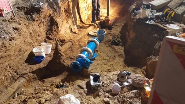 <p>Die Arbeiten an der neuen Wasserleitung erfolgten teilweise auch nachts.</p>