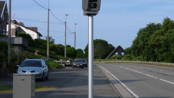 <p>In Eupen ist beispielsweise an der Malmedyer Straße ein feststehendes Radargerät installiert. In der Eifel gibt es bisher noch keins.</p>