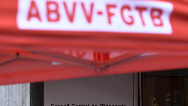 <p>FGTB: „Die Kriminalisierung friedlicher Aktionen ist eine schwere Verletzung der Demokratie.</p>