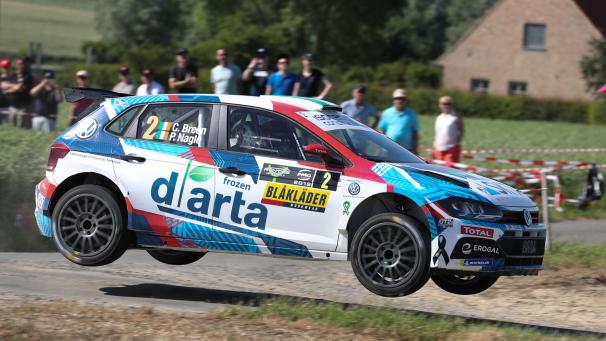 <p>Das Siegerteam in Ypern: Breen-Nagle machten im VW Polo GTi R5 große Sprünge.</p>