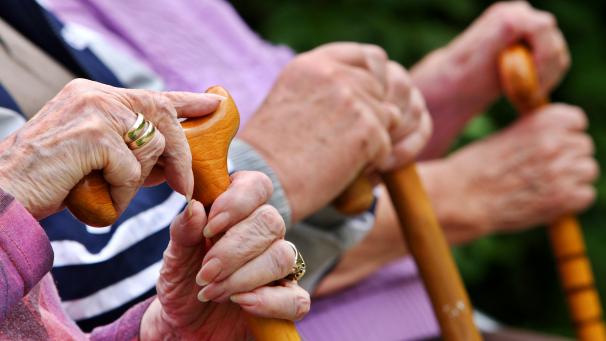 <p>Im Jahr 2030 werden sich die Haushaltsausgaben der alternden Bevölkerung (vor allem Ausgaben für Gesundheit und Pensionen) in Belgien auf 27,3 Prozent des BIP belaufen.</p>
