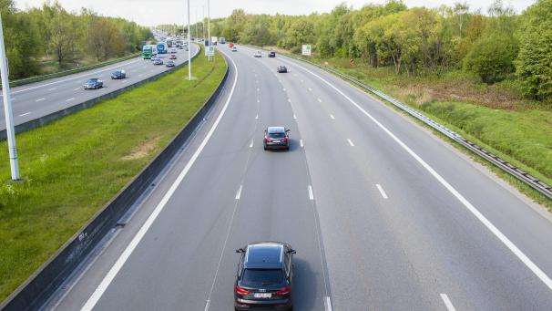 <p>Notorische Mittelspurfahrer sind ein Sicherheitsrisiko.</p>