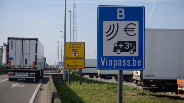 <p>Seit dem 1. April 2016 wird in Belgien eine Lkw-Kilometerabgabe erhoben.</p>