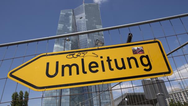 <p>Nach dem Fund einer Weltkriegsbombe liegt auch die EZB in der Evakuierungszone. Bild: dpa</p>