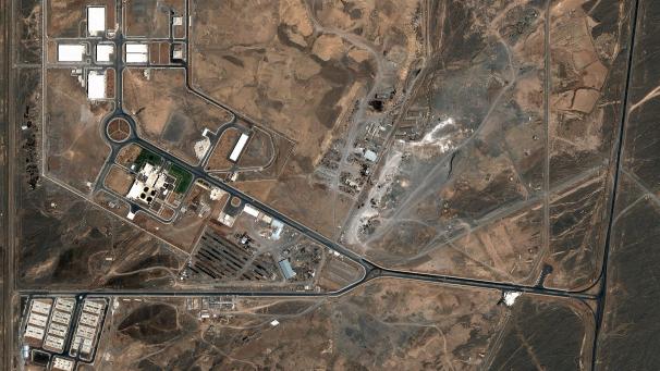 <p>Der Iran will die Urananreicherung je nach technischem Bedarf schrittweise auf 5 bis 20 Prozent erhöhen. Hier die Atomanlage im zentraliranischen Natans. Bild: DigitalGlobe/dpa</p>