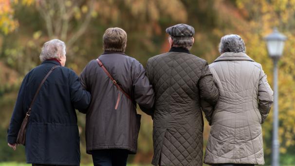 <p>Bis 2040 kostet die Alterung der Bevölkerung fast vier Prozent unseres Wohlstandes zusätzlich.</p>