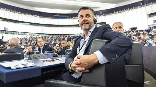 <p>Pascal Arimont im Plenarsaal des EU-Parlaments.</p>