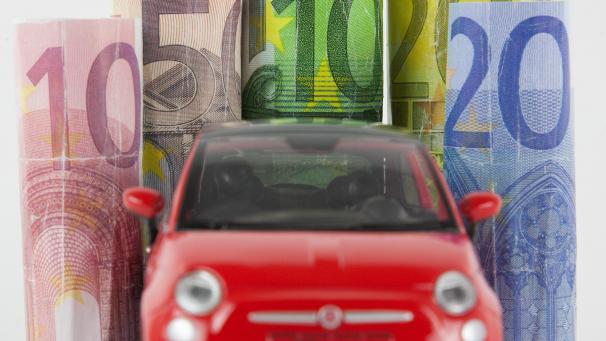 <p>Im vergangenen Jahr haben die verschiedenen Kfz-Steuern in Belgien den föderalen und regionalen Behörden 20,73 Milliarden Euro eingebracht.</p>