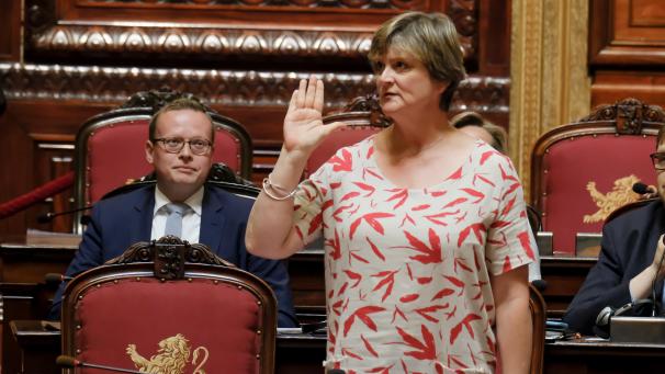 <p>Sabine Laruelle bei ihrer Vereidigung als Senatorin am 4. Juli.</p>