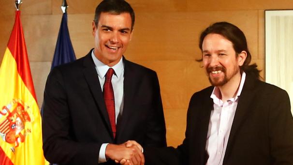 <p>Pedro Sanchez (l.), amtierender Ministerpräsident, und Pablo Iglesias, Chef der linken Partei Podemos.</p>