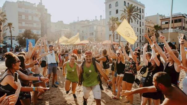 <p>Caroline Derome und Fred Palotai beim ihrem Einlauf ins Ziel: Die beiden Lontzener haben am 20. Juli den Wettbewerb „Barcelona-Express“ gewonnen. Familie und Freunde verfolgten zu Hause das Vorankommen des Paares per GPS-Signal.</p>