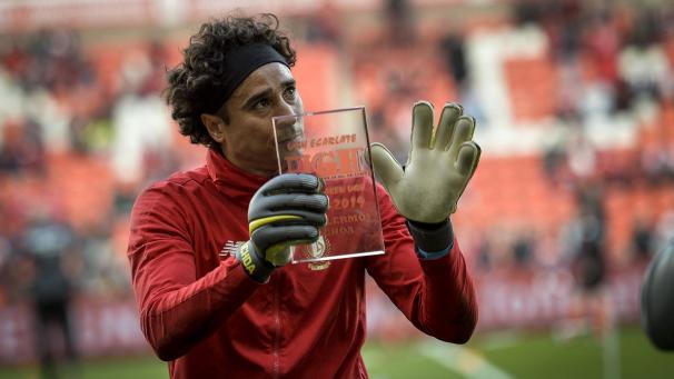 <p>Guillermo Ochoa</p>