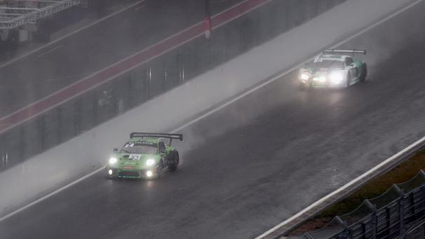 <p>Regen behinderte und stoppte das Rennen in Francorchamps (Foto NC-Media)</p>