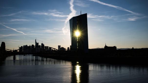 <p>Die EZB hat Rechenschafts- und Berichtspflichten gegenüber den EU-Organen und den nationalen Parlamenten.</p>