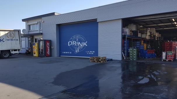 <p>Der bisherige Geschäftssitz von Drink Grooten an der Neutralstraße. Es fehlt an Platz, wenn Lieferungen vorbereitet und zeitgleich Kunden zur Abholung bedient werden müssen.</p>