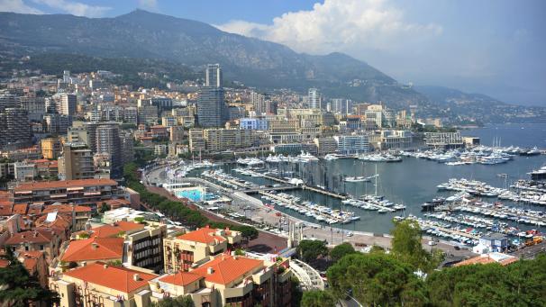 <p>Monaco gilt als Treffpunkt der Reichen und der Schönen und ist gleichzeitig als Steuerparadies beliebt.</p>