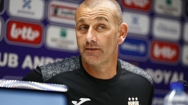 <p>Anderlecht-Trainer Simon Davies zeigte sich selbstbewusst: „Unser Erfolg ist nur eine Frage der Zeit.“</p>