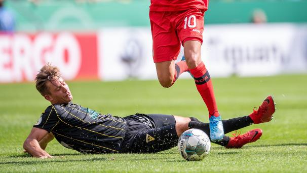 <p>Aachens Peter Hackenberg kämpfte am Samstag um jeden Ball.</p>