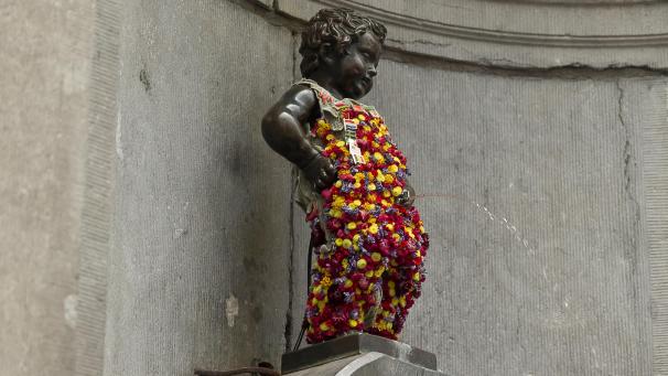<p>Auch Manneken Pis ist anlässlich von „Flowertime“ mit Blumen geschmückt.</p>