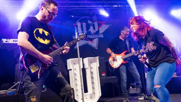 <p>Die Coverband Under Pressure feiert in diesem Jahr 20-jähriges Bestehen.</p>