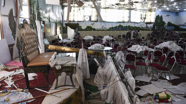 <p>Es sollte ein Fest werden, aber es endete in einem Massaker: Bei einem Anschlag auf eine Hochzeitsgesellschaft in Kabul kamen über 60 Menschen ums Leben.</p>
