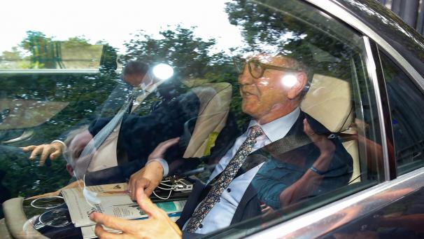 <p>Waren wieder beim König: Didier Reynders (l.) und Johan Vande Lanotte (r.).</p>