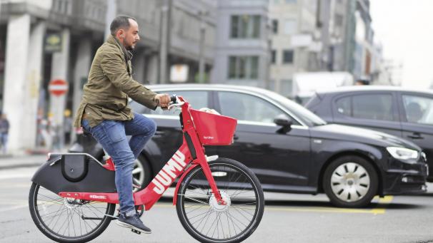 <p>Mit der Marke „Jump“ vermietet die Taxiplattform Uber Elektrofahrräder mit Tretunterstützung.</p>