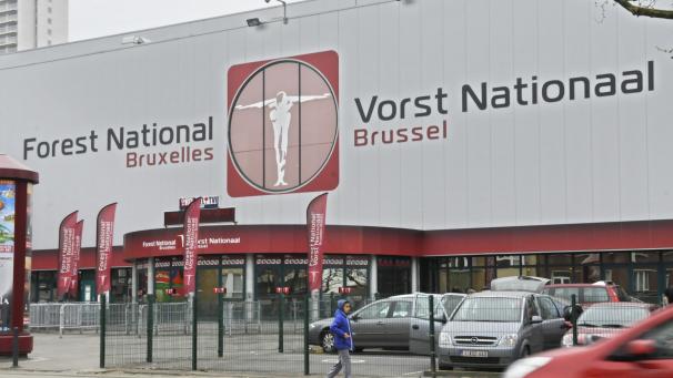 <p>Es ist besser, mit öffentlichen Verkehrsmitteln zum Forest National zu fahren.</p>