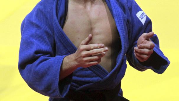 <p>Dirk Van Tichelt</p>