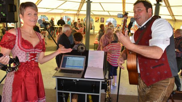 <p>Wa-Ta-Touille beim Urlaubermarkt in Bütgenbach: Die Auftritte häufen sich für Tanja Mayer und Walter Wio.</p>