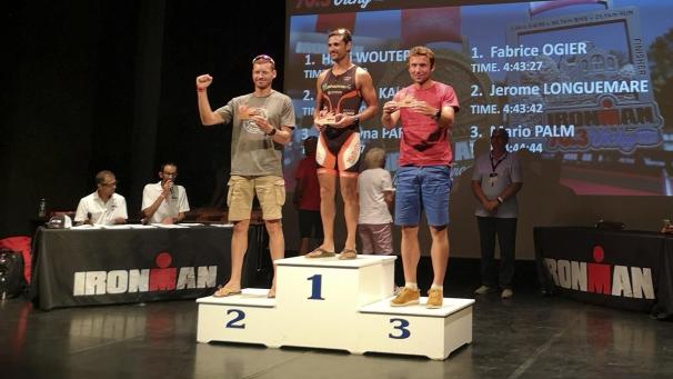 <p>Mario Palm (r.) auf dem Podium.</p>