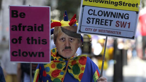 <p>Viele Briten fühlen sich längst wie in einem Comic. Johnson wird zum Clown: hier mit bösen Anspielungen.</p>