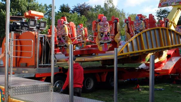 <p>Erstmals in Kelmis dabei ist das Fahrgeschäft „Tiki Party“.<br />
Foto: Iwan Jungbluth</p>