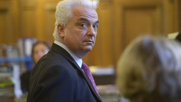 <p>Die föderale Staatsanwaltschaft will ein Verfahren gegen Prinz Henri de Croÿ wegen Beihilfe zu Steuerhinterziehung und Geldwäsche eröffnen.</p>