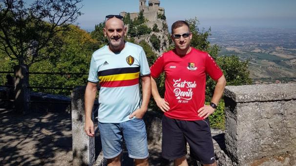 <p>Verbinden Fußball mit Urlaub: die Eupener Philippe Delhaes (links) und William Tonneau (rechts).</p>