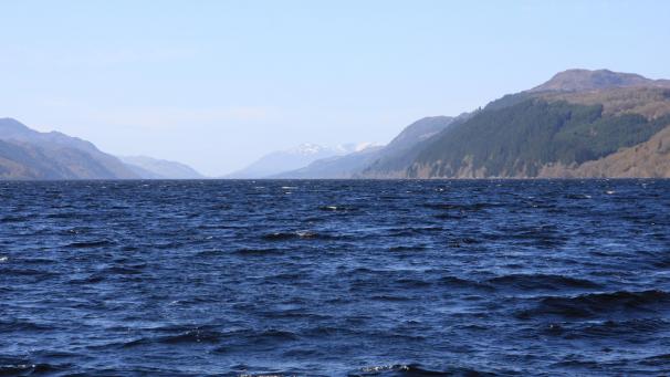 <p>Der See Loch Ness im schottischen Hochland bei Inverness.</p>