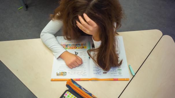 <p>Schlechte Luft im Klassenzimmer wirkt sich auf die Kontentration der Schüler aus.</p>