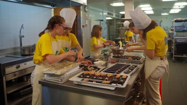 <p>In der Hotel- und Tourismusschule Spermalie haben sich vermutlich Salmonellen breit gemacht.</p>
