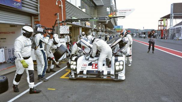 <p>Seit Jahren führt der St.Vither Ingenieur einen Rechtsstreit gegen Porsche. Dabei geht es um die Verwendung eines Fünftaktverbrennungsmotors im Porsche 919 Hybrid.</p>