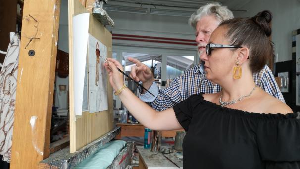 <p>Seit etwas mehr als einem Jahr belegt Julie De Bleeckere eine Masterklasse bei dem in Eupen bestens bekannten Maler Christian Silvain.</p>