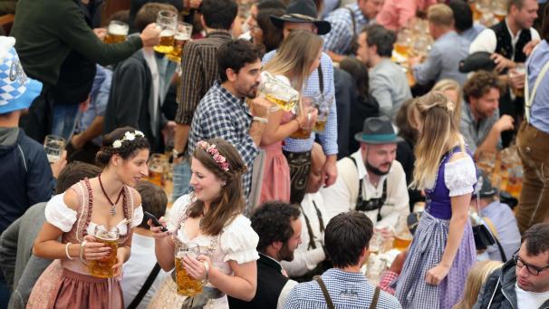 <p>In München ist mal wieder Oktoberfest.</p>