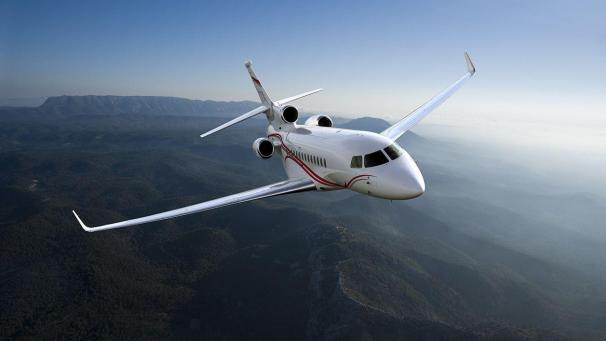 <p>Bei den neuen Maschienen handelt sich um zwei Falcon 7X-Flugzeuge der französischen Firma Dassault.</p>