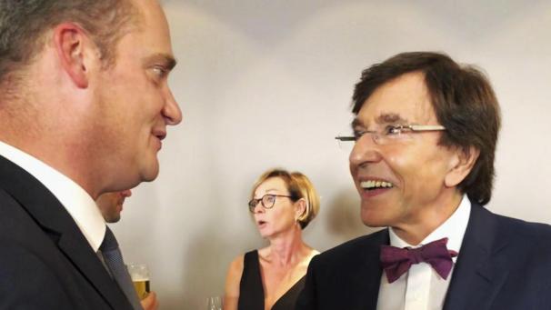 <p>Einladung angenommen: Oliver Paasch mit Elio Di Rupo</p>