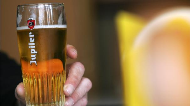 <p>Gehören bald der Vergangenheit an: Die 33-cl-Gläser von Jupiler.</p>