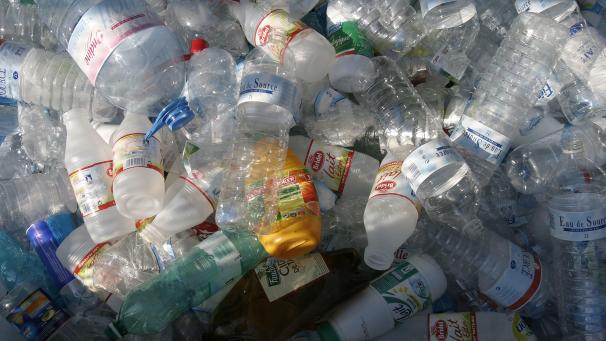<p>Wenn demnächst alle belgischen Haushalte ihre Kunststoffabfälle in blauen Säcken entsorgen, muss die Recycling-Industrie aufgerüstet werden.</p>